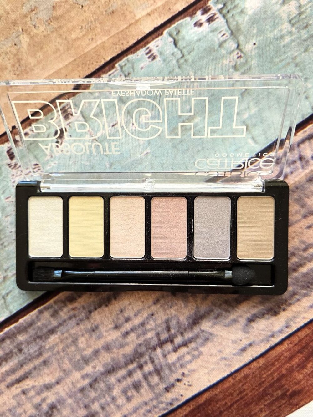 Catrice Absolute Bright Eyeshadow Pastel Palette Shimmer - European Purchase